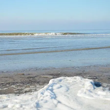 Pension 'T Hofje 350 Meter Van Het Strand-2